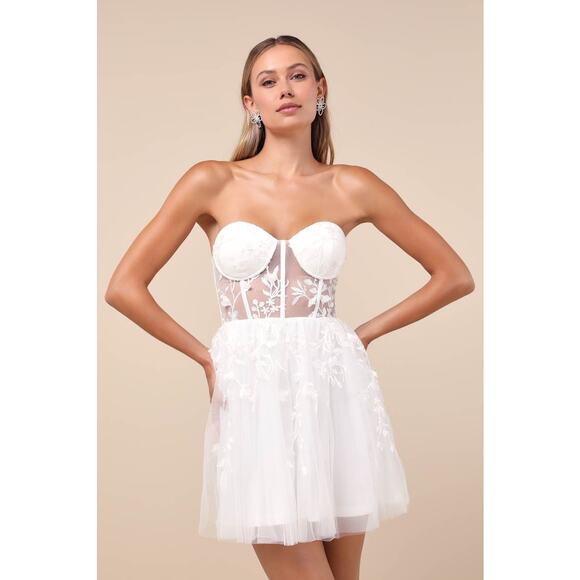 Lulus NWT Marvelously Lovely White Tulle 3D Embroidered Strapless Mini Dress - Picture 1 of 11